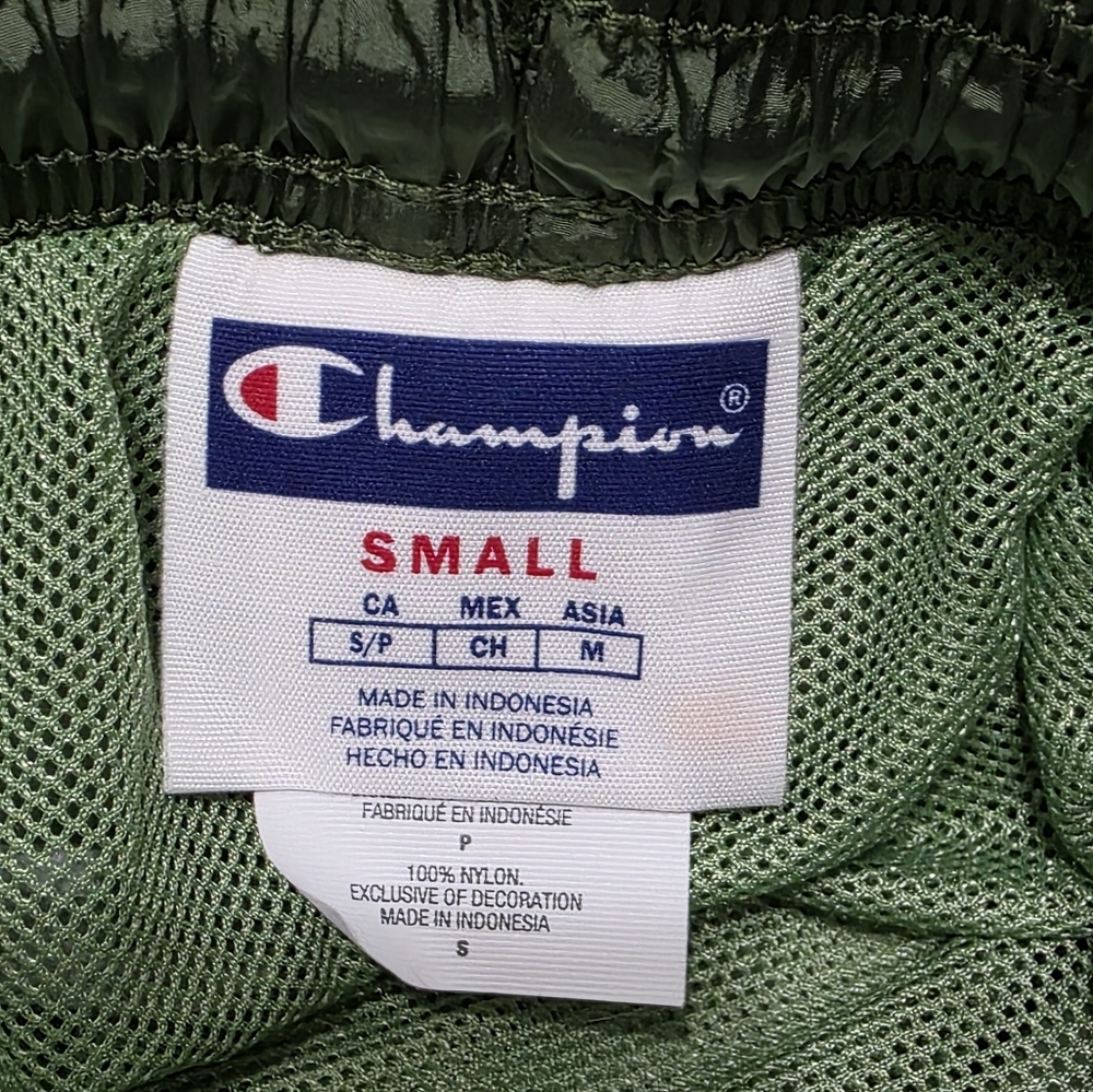 Champion Mens Green Nylon Warmup Shorts Mesh Lined Zip Pockets Size Small - Picture 6 of 7